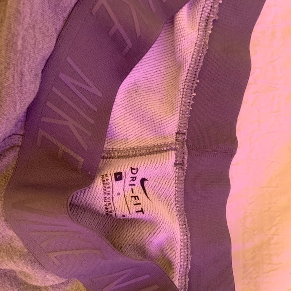 Nike joggers - Picture 2 of 2